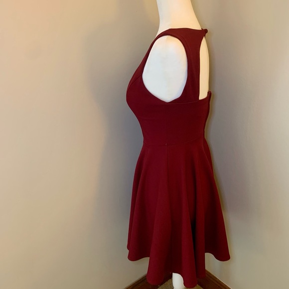 Cocktail/ Holiday Dress - Picture 7 of 9